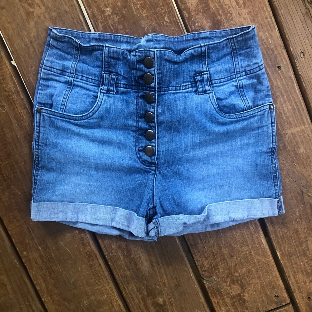 High Waist Button Front H&M Cuffed Hem Shorts 8